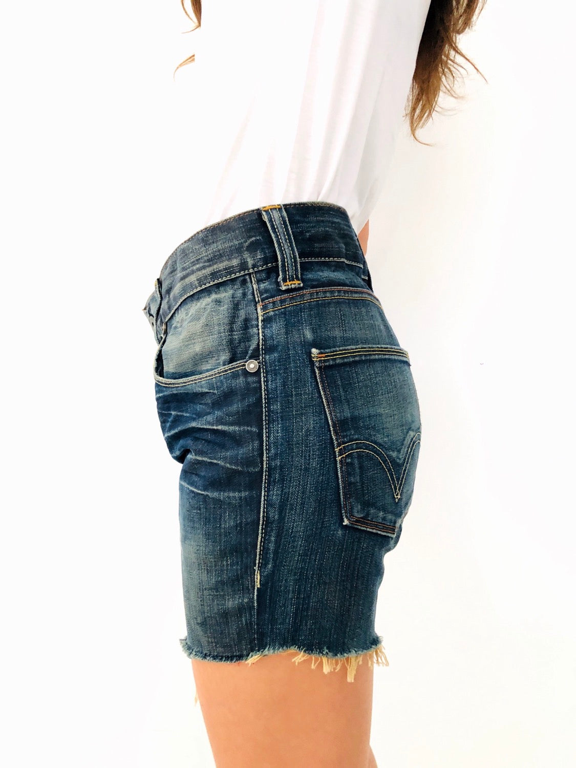 SHORTS A CARAMELLA LEVI’S VINTAGE