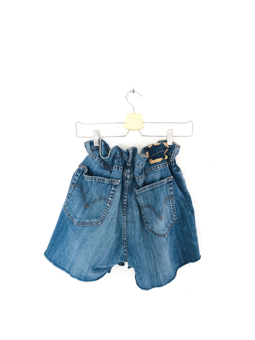 SHORTS A CARAMELLA LEVI'S VINTAGE
