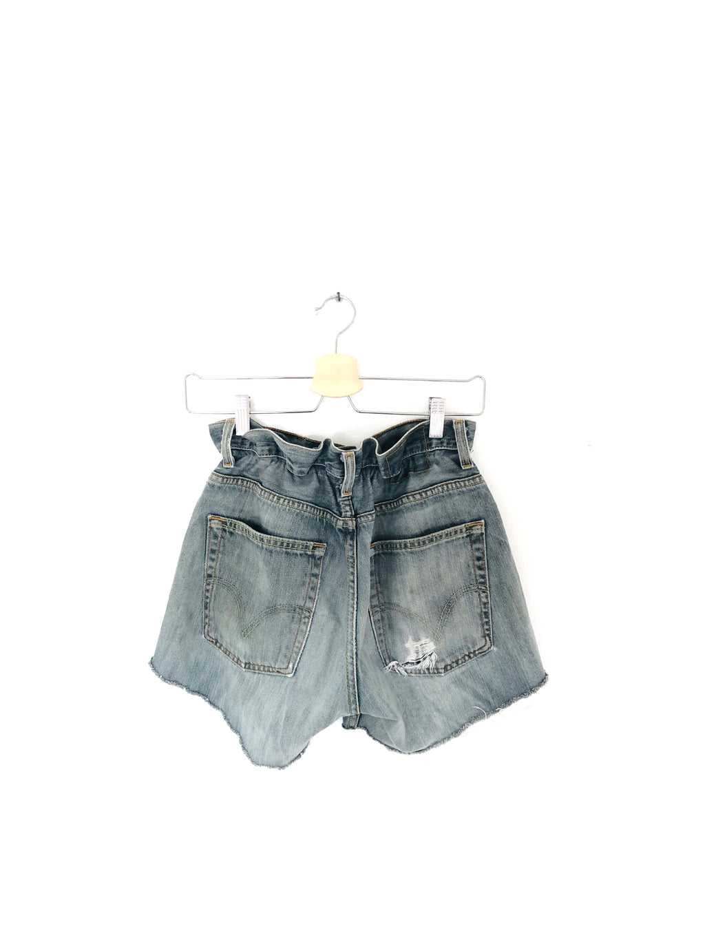 SHORTS A CARAMELLA LEVI'S VINTAGE