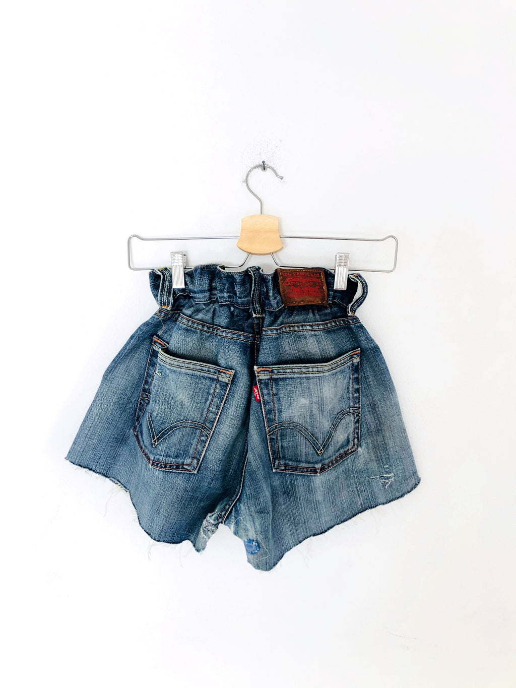 SHORTS A CARAMELLA LEVI’S