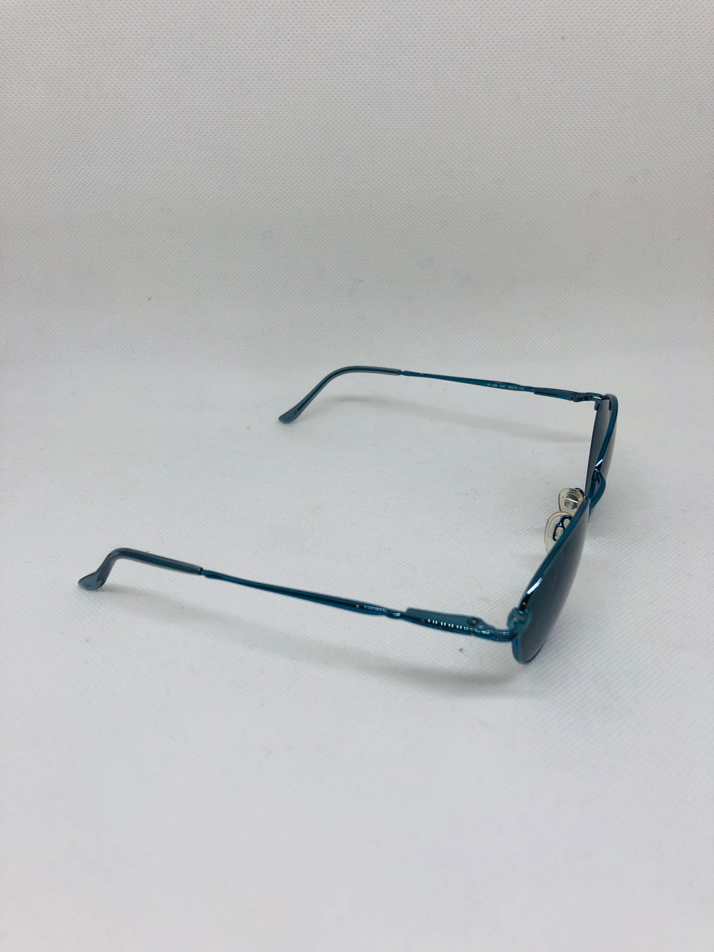 REVLON rv 008 f87 55 18 135 vintage sunglasses DEADSTOCK