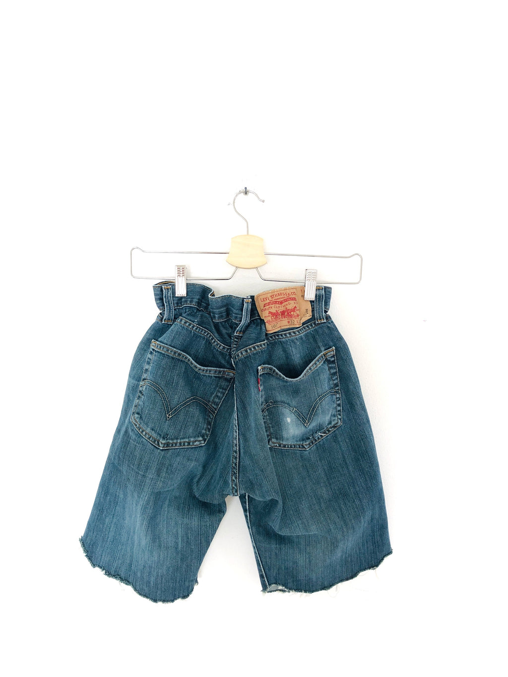 SHORTS A CARAMELLA LEVI'S VINTAGE