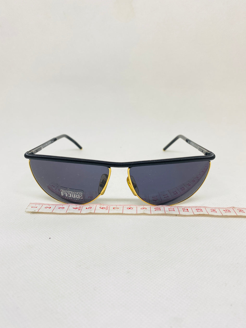GIANFRANCOFERRE 262/s 031 61 31 135 vintage sunglasses DEADSTOCK