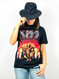 T SHIRT THE KISS