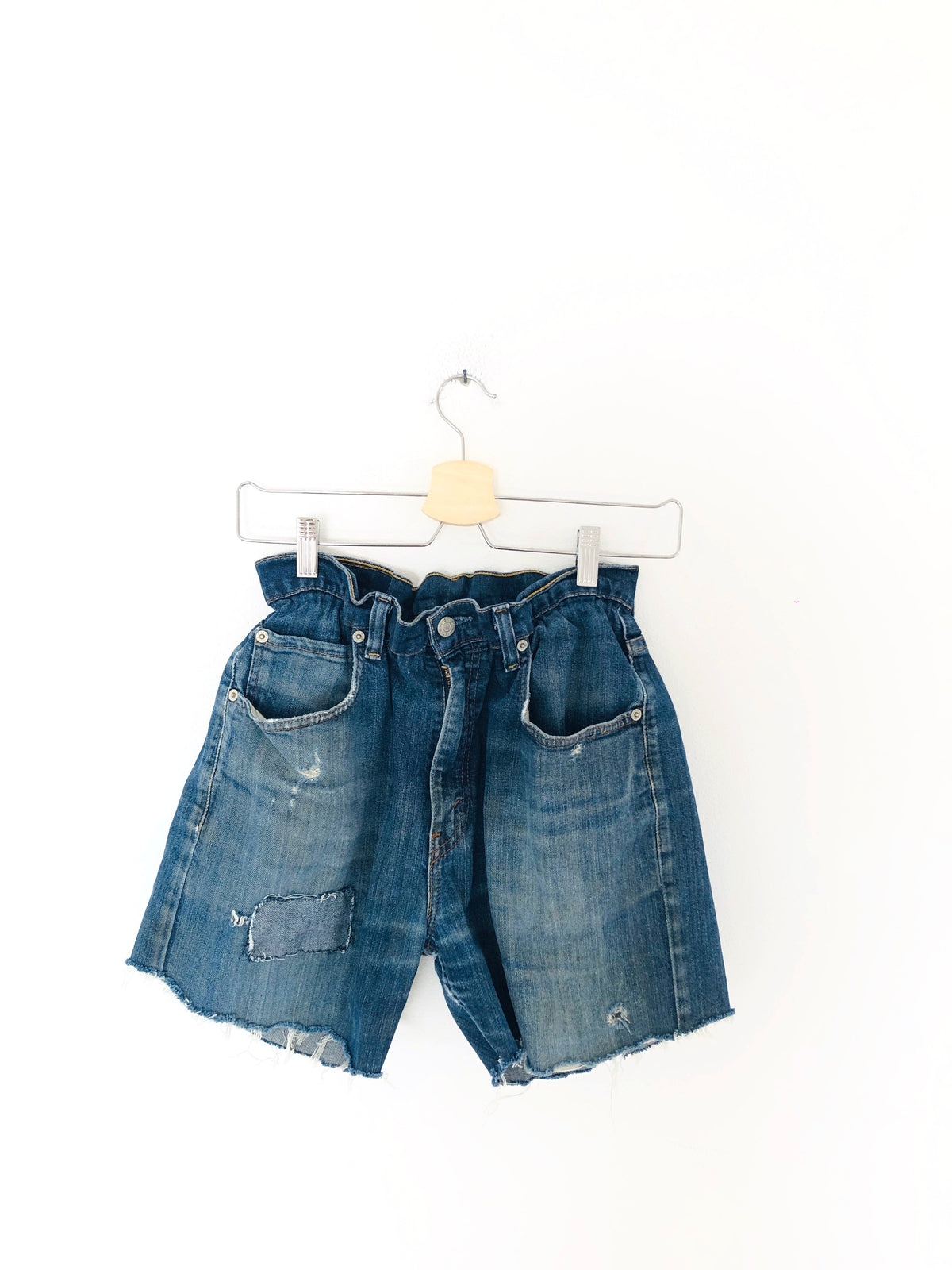 SHORTS A CARAMELLA LEVI'S VINTAGE