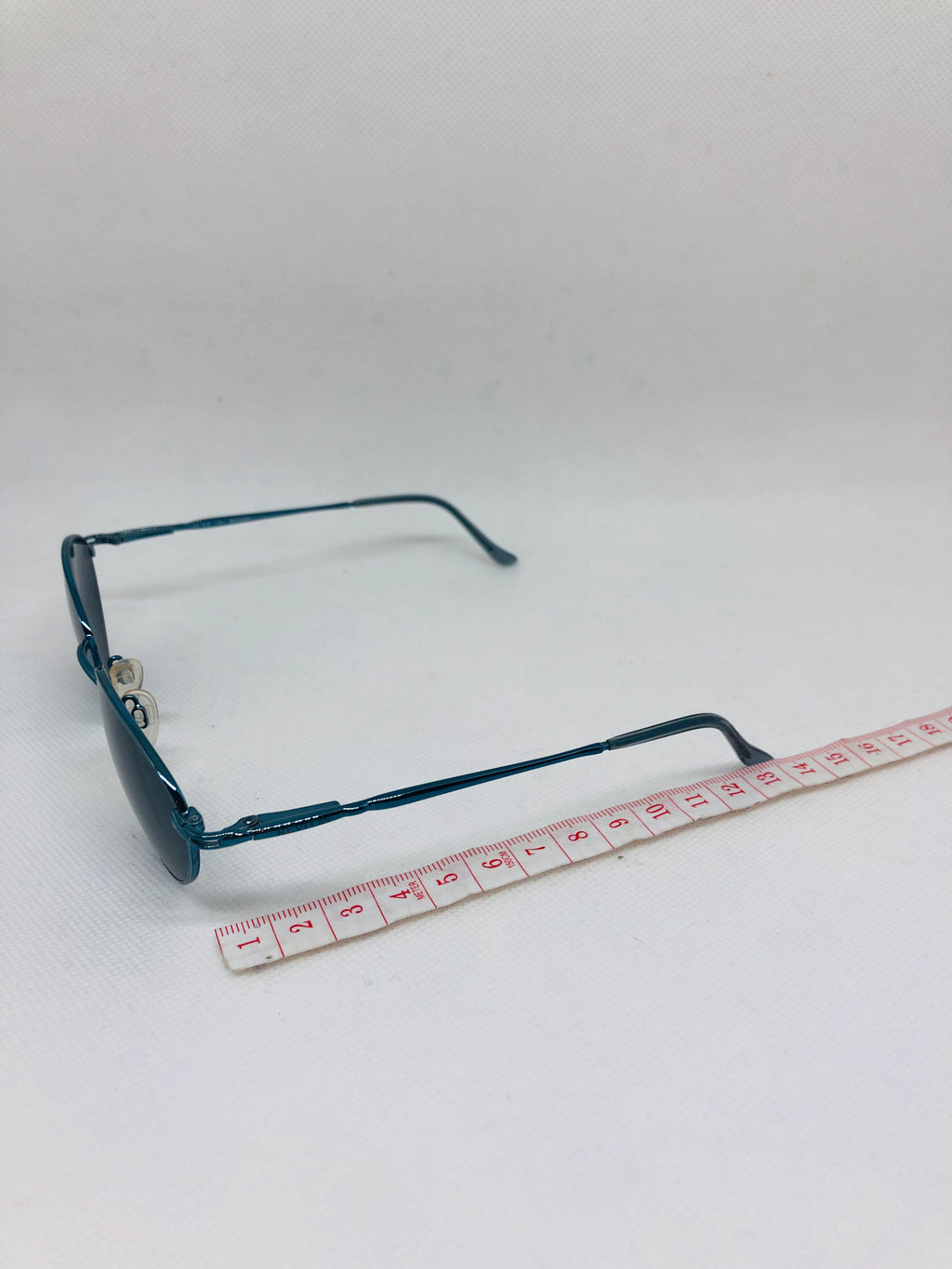 REVLON rv 008 f87 55 18 135 vintage sunglasses DEADSTOCK