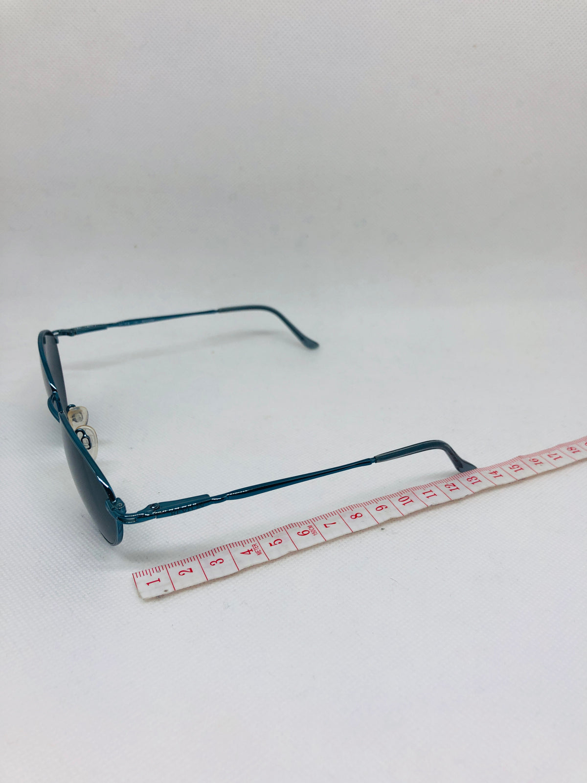 REVLON rv 008 f87 55 18 135 vintage sunglasses DEADSTOCK