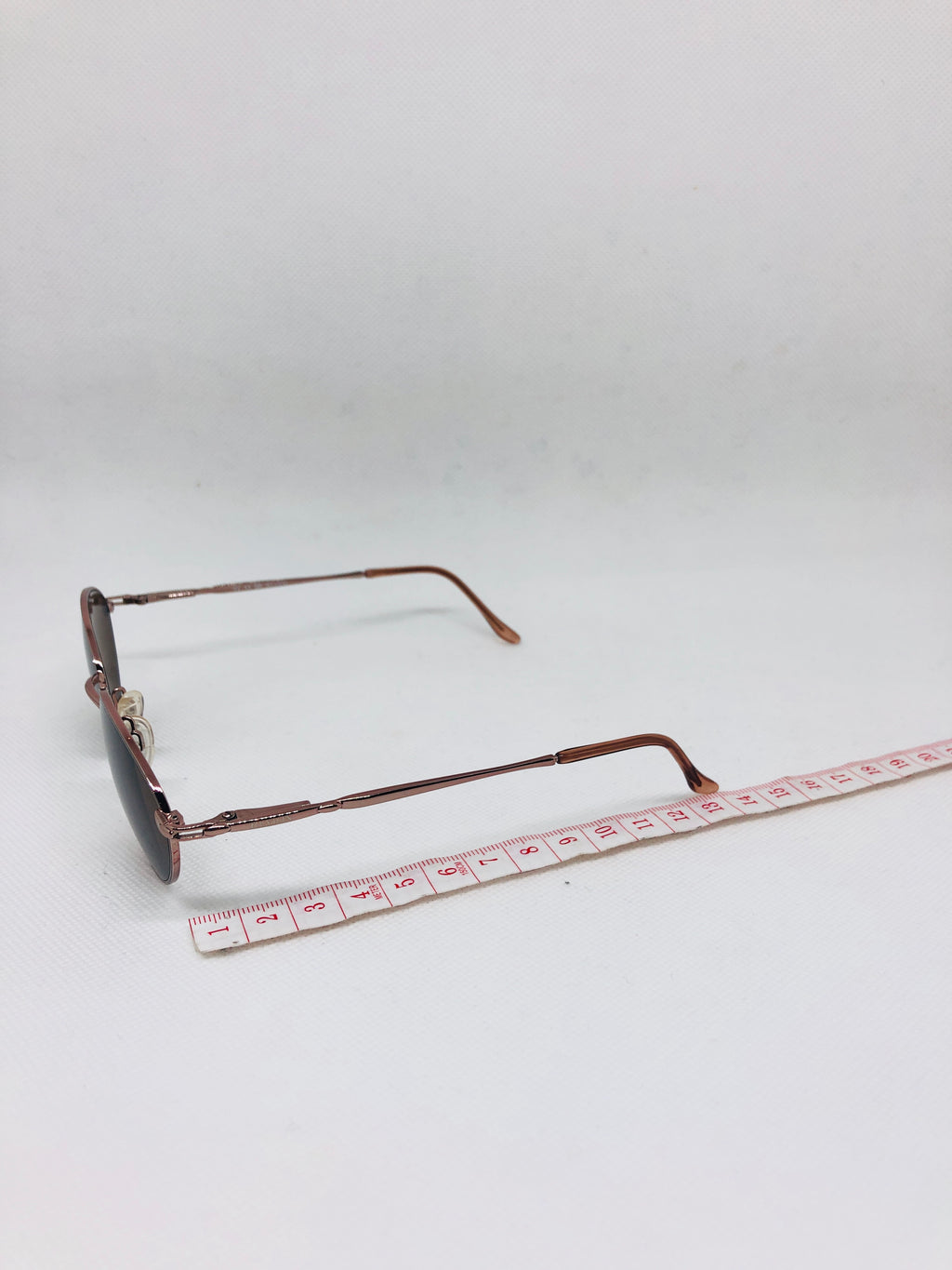 REVLON rv 008 e57 55 18 135 vintage sunglasses DEADSTOCK
