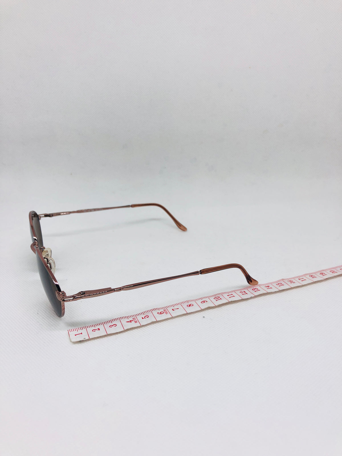 REVLON rv 008 e57 55 18 135 vintage sunglasses DEADSTOCK