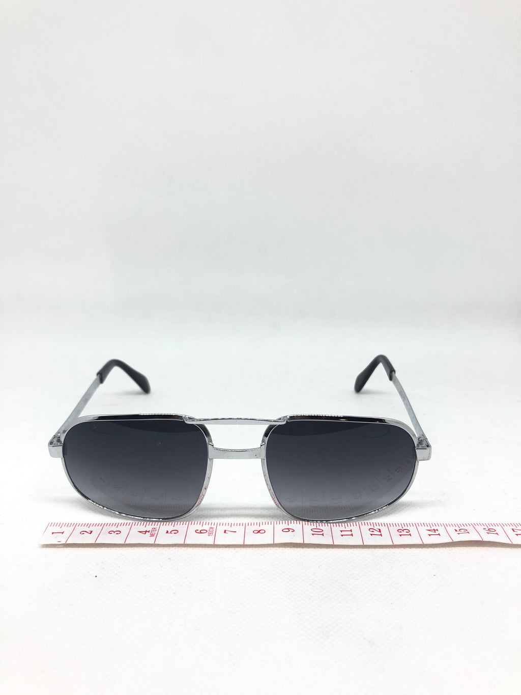 LUXOTTICA 54 20 459 vintage sunglasses DEADSTOCK