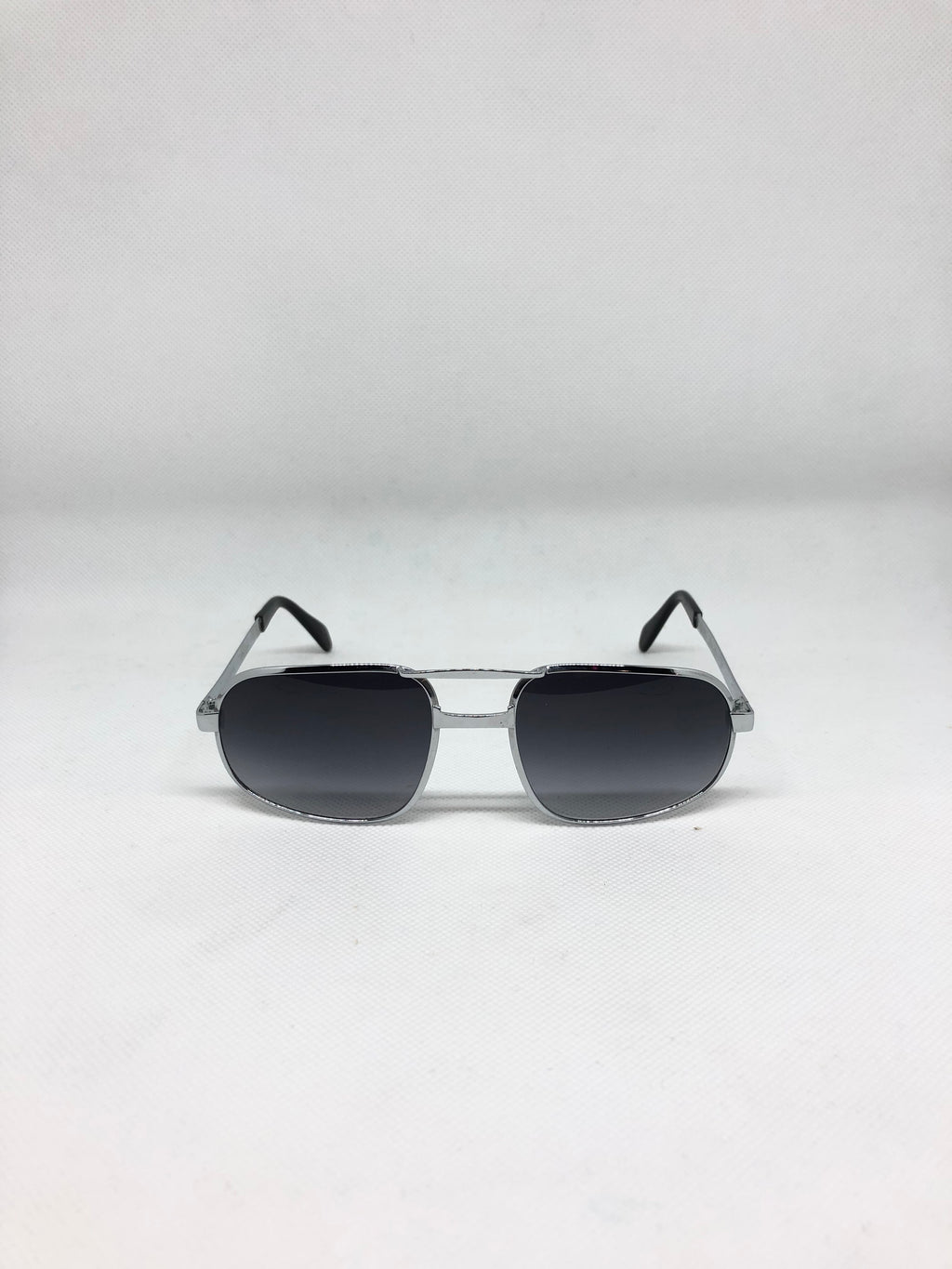 LUXOTTICA 54 20 459 vintage sunglasses DEADSTOCK
