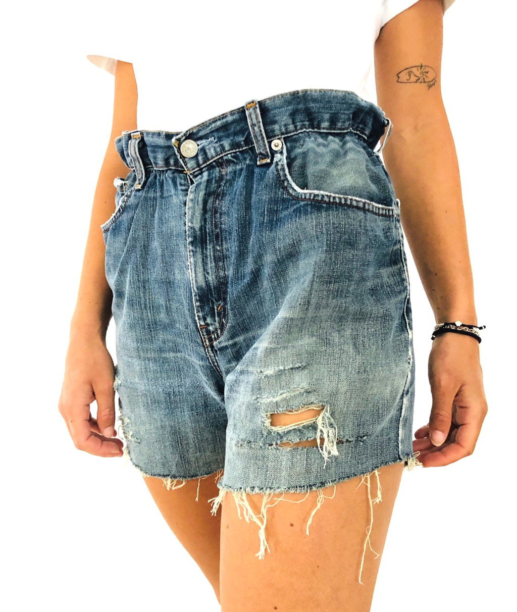 SHORTS A CARAMELLA LEVI’S VINTAGE