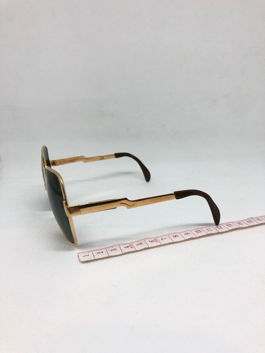 LUXOTTICA 713 gep 20/000 vintage sunglasses DEADSTOCK