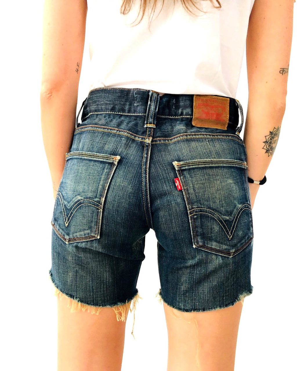 SHORTS A CARAMELLA LEVI’S VINTAGE